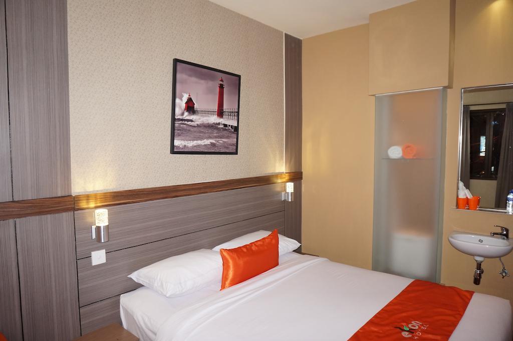 Ekon Hotel Yogyakarta Room photo