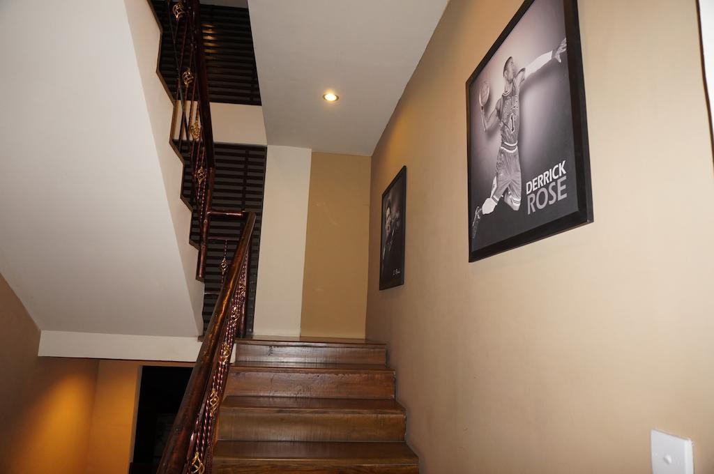 Ekon Hotel Yogyakarta Exterior photo