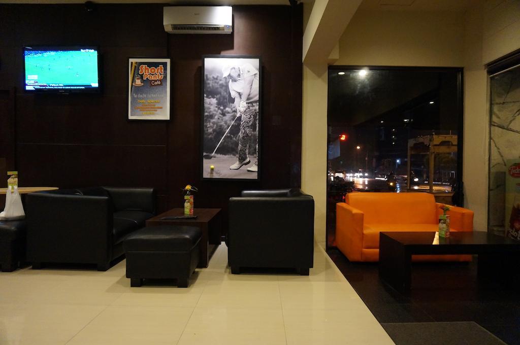 Ekon Hotel Yogyakarta Exterior photo
